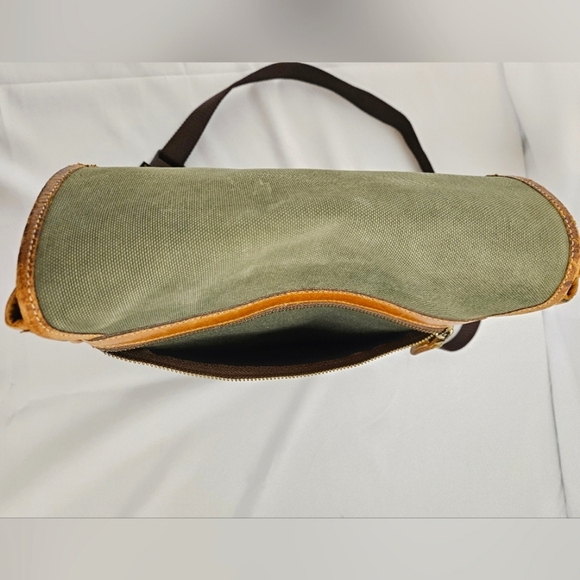 Burberry Vintage Canvas and Leather Nova Check Messenger Bag in Green and Brown - Picture 9 of 14